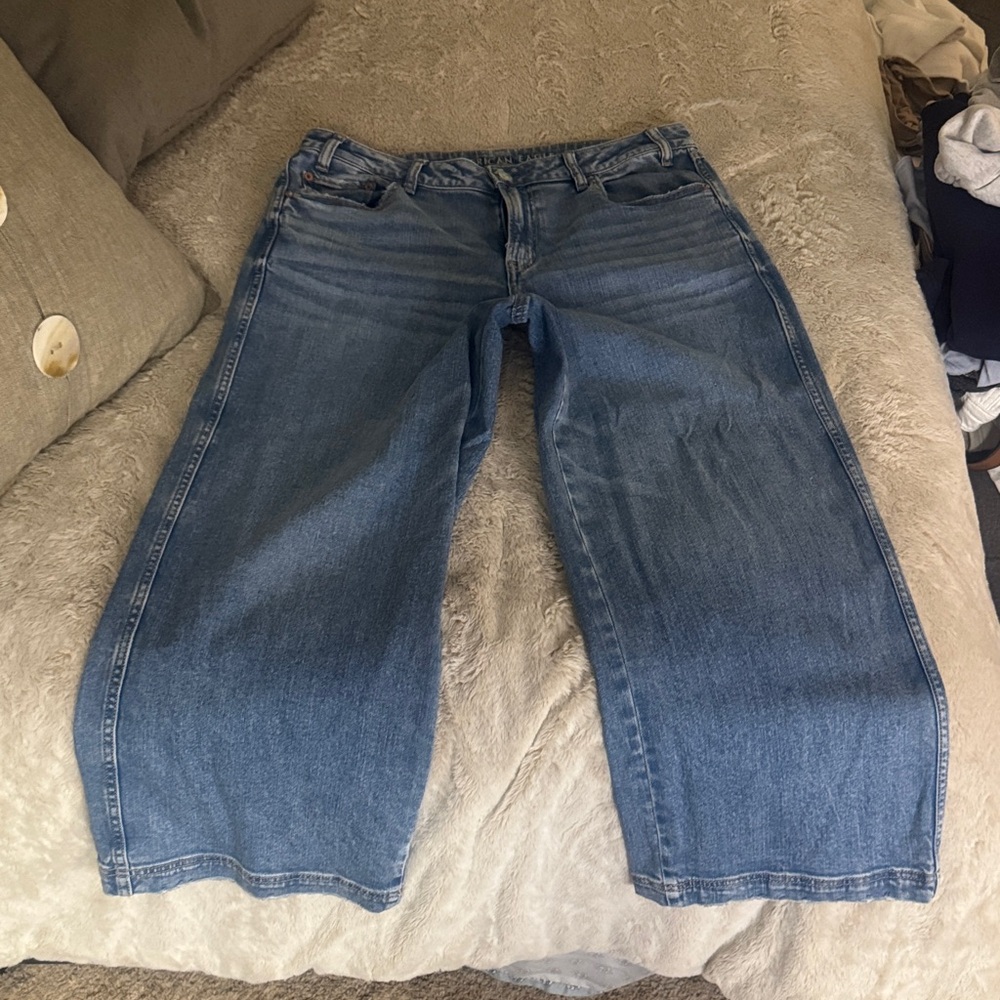 American Eagle Outfitters Relaxed Blue Jeans